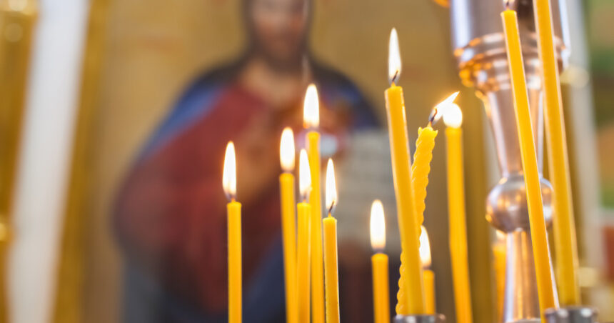 Capturat: Bărbatul care a amenințat cu explozibili într-o biserică din Arad, în ziua alegerilor prezidențiale, a fost prins de polițiști 1 politistii l au prins pe barbatul care a anuntat ca a pus explozibil intr o biserica din arad in ziua alegerilor prezidentiale 682f545a13e9b