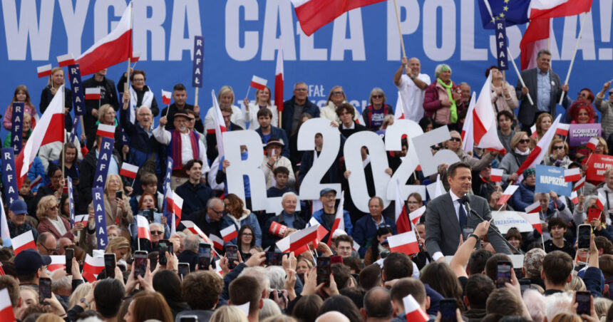 Polonia semnalează o „potențială intervenție externă” în campania pentru alegerile prezidențiale din 18 mai 1 polonia anunta o posibila incercare de interferenta straina in campania pentru alegerile prezidentiale programate pe 18 mai 68249630c7b37
