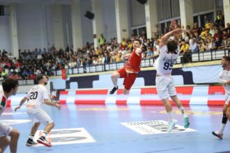 povestea succesului handbalistilor tricolori in mijlocul unui public fantastic 681e7c9010b29