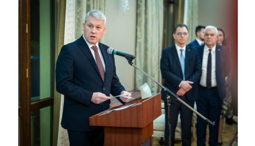 Dialoguri de debut astăzi între premierul interimar Cătălin Predoiu și miniștri la Palatul Victoria 1 premierul interimar catalin predoiu primele discutii azi cu ministrii la palatul victoria 681af3d8a58af