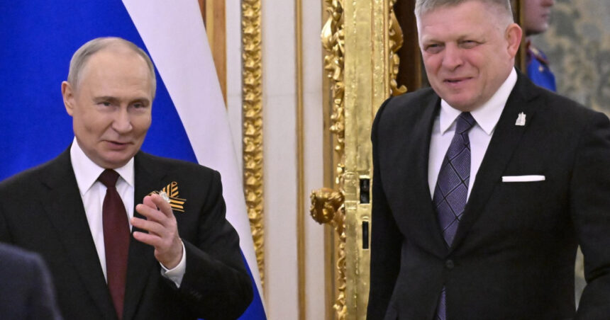 „Premierul slovac ironizează eforturile UE de a-l opri de la parada de la Moscova: Dialogul cu Putin” 1 premierul slovac a luat in deradere incercarile ue de a l impiedica sa participe la parada de la moscova ce a vorbit cu putin 681f57a01aa80