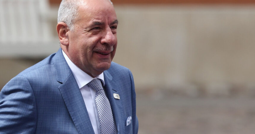 Tamás Sulyok, liderul Ungariei, va lua parte la pelerinajul de Rusalii Catolice de la Şumuleu Ciuc într-o călătorie personală. 1 presedintele ungariei tamas sulyok va participa la pelerinajul de rusaliile catolice de la sumuleu ciuc intr o vizita privata 6837205036b57