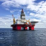 Aprilie marchează o cădere abruptă a prețurilor petrolului, cea mai semnificativă din ultimele 42 de luni! 2 preturile petrolului au consemnat in aprilie cea mai mare scadere lunara din ultimii trei ani si jumatate 68131548cf17a