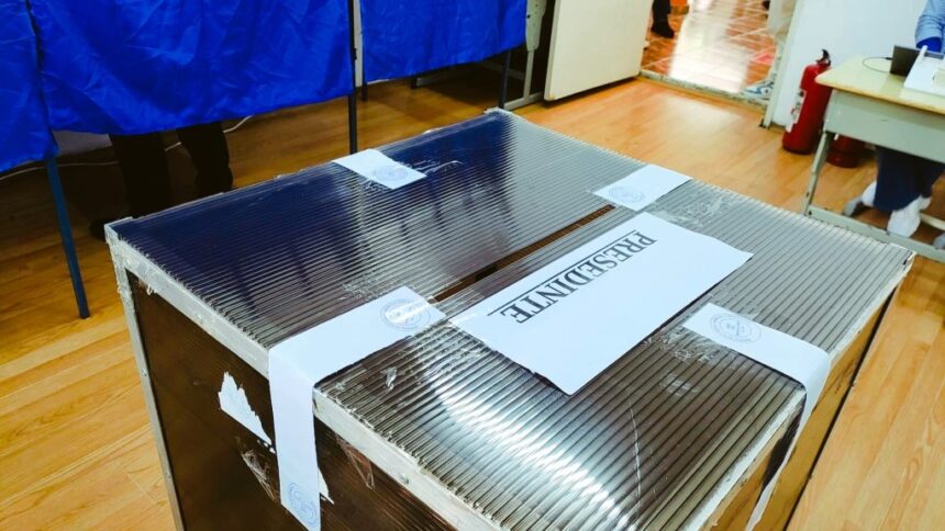 Aproape 40% din români au mers la vot până la ora 16:00: peste 7 milioane de cetățeni și-au făcut auzită vocea! 1 prezenta de aproape 40 la nivel national la ora 16 00 peste 7 milioane de cetateni romani si au exercitat dreptul la vot 6829dddf39ce9
