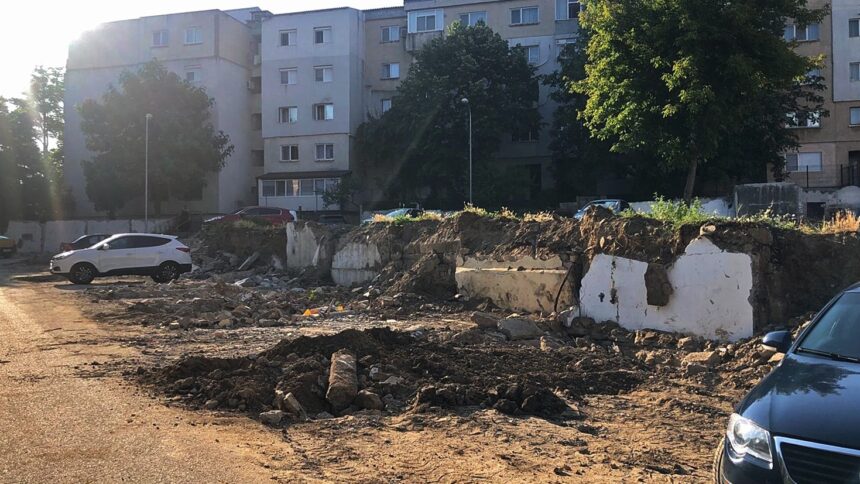 Transformarea cartierului E3 din Tulcea: Investiții în drumuri și utilități de ultimă generație! 1 primaria tulcea investeste in infrastructura cartierului e3 o noua strada si retele edilitare moderne 681d2970497f9