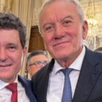 Primarul Constantin Toma, la ceremonia de învestire a lui Nicușor Dan: Românii au optat pentru un lider deosebit de inteligent. PSD, pregătit să participe la guvernare! 2 primarul constantin toma prezent la investirea lui nicusor dan romanii au ales un om foarte inteligent psd sa intre la guvernare 6834ab127ad1e