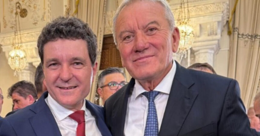 Primarul Constantin Toma, la ceremonia de învestire a lui Nicușor Dan: Românii au optat pentru un lider deosebit de inteligent. PSD, pregătit să participe la guvernare! 1 primarul constantin toma prezent la investirea lui nicusor dan romanii au ales un om foarte inteligent psd sa intre la guvernare 6834ab127ad1e