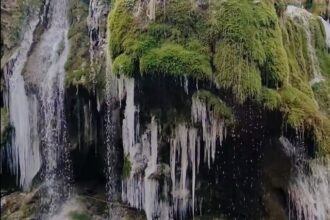puntea de acces catre cascada bigar a fost refacuta locul poate fi vizitat acum in orice anotimp 681b4910f121f