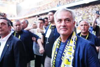 ramane mourinho presedintele lui fener a dat raspunsul si a dezvaluit o oferta neverosimila 681bb6a966082