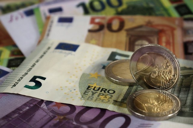 Randamentele titlurilor de stat din zona euro au înregistrat o ușoară ascensiune 1 randamentele obligatiunilor guvernamentale din zona euro au crescut usor 682adb04de283