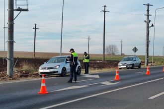 razie la mangalia au fost verificate peste 130 de autoturisme un sofer de autoutilitara prins cu o remorca neinmatriculata 68319d92552ec