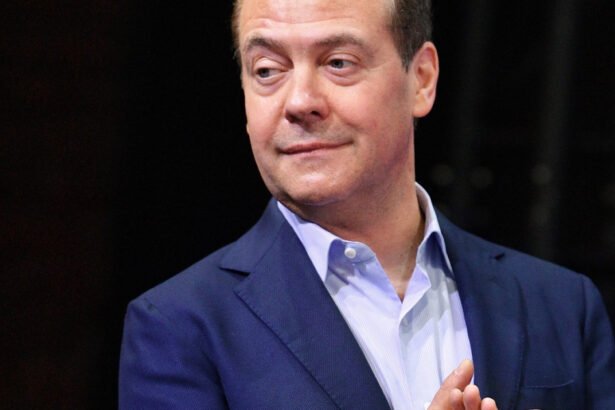 reactia lui medvedev dupa acordul sua ucraina pe mineralele rare 6813540a53f60