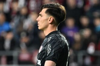 reactia lui mihai popa dupa ce i a aparat penalty ul lui tavi popescu 68315a388aca9