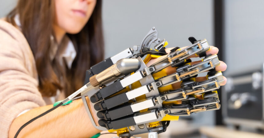Roboți în terapie: Spitalul de stat care transformă recuperarea motorie prin jocuri interactive 1 recuperare medicala cu roboti spitalul de stat care foloseste jocurile video pentru tratarea pacientilor cu probleme motorii 68256cc6f11a5