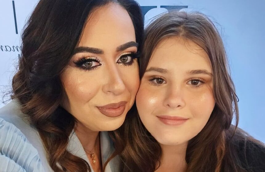 Conflicte de Famile: Isabela își critică deschis mama, Oana Roman, care se apără spunând că „e o slăbiciune profesională” 1 reprosul pe care isabela i l face oanei roman fiica a dezvaluit tot iar vedeta s a aparat e un defect profesional la mine 682c8fe2c8613