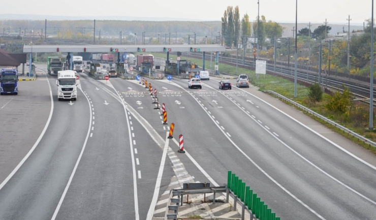 A2, în apropiere de Fetești, va fi închis timp de 8 ore pentru lucrări de reabilitare a asfaltului! 1 restrictii de circulatie timp de 8 ore pe a2 in zona fetesti pentru reparatii asfaltice 6821999e93819