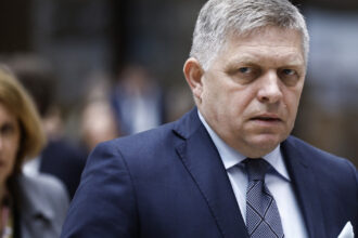 robert fico a plecat la moscova pe o ruta ocolitoare dupa ce statele baltice i au refuzat survolul 681ce6dd20a27
