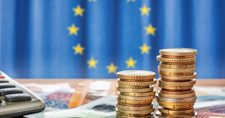 România a semnat acorduri în valoare de aproape 30 de miliarde de euro din resursele Uniunii Europene pentru dezvoltare regională. 1 romania a incheiat contracte de aproape 30 de miliarde de euro din fondurile ue pentru coeziune 6839b18a52f08