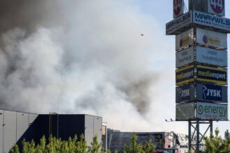 rusia a recrutat piromani pe retelele de socializare pentru incendiul din varsovia polonia sustine ca are dovezi 6822ecc51cb24