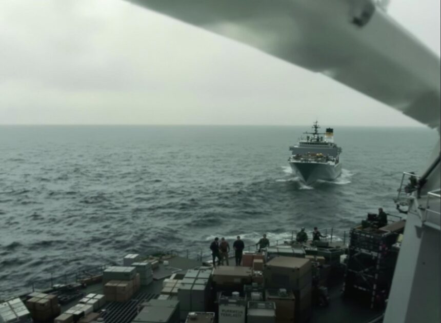 Rusia avertizează: „Amenințarea majoră de la Marea Neagră provine de la cei ce utilizează vaselor comerciale pentru a sprijini armata ucraineană” 1 rusia ne arata cu degetul cel mai mare pericol de la marea neagra e reprezentat de cei care folosesc nave civile pentru livrari militare regimului ucrainean 683489bd7513a