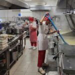 SC Arimex Comexim 2000 SRL oferă un festin special de Înălțarea Domnului pentru pacienții din spitalele constănțene. 2 sc arimex comexim 2000 srl a pregatit un meniu special de inaltarea domnului pentru pacientii internati in spitalele constantene 6838200681ea6
