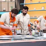 Semifinaliștii „Chefi la cuțite” sunt stabiliți: Duelul final al sezonului 15! 3 se aleg semifinalistii de la chefi la cutite ultimul battle al sezonului 15 6834522e89d07