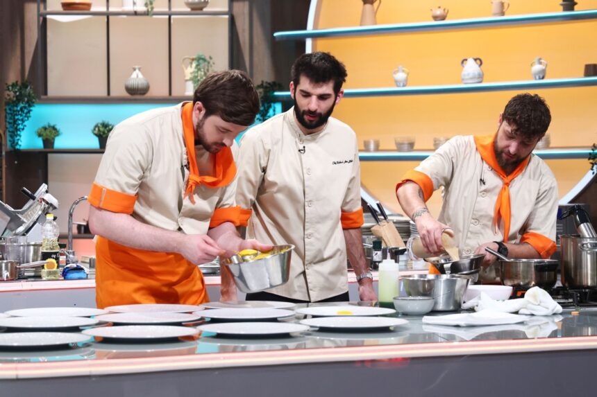 Semifinaliștii „Chefi la cuțite” sunt stabiliți: Duelul final al sezonului 15! 1 se aleg semifinalistii de la chefi la cutite ultimul battle al sezonului 15 6834522e89d07