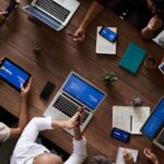Telecomunicațiile din România: Provocări financiare și confruntări între Orange, Digi și Vodafone 2 sectorul de telecomunicatii din romania venituri in scadere lupta orange digi vodafone 682733bd36a35