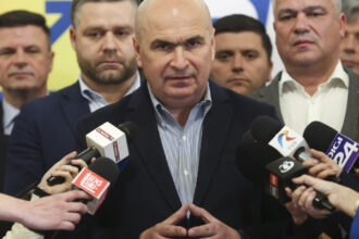sedinta pnl la vila lac liberalii decid cu ce mandat merg la negocierile cu nicusor dan participa si ilie bolojan 682dcd56c7ac8