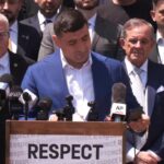 Simion: „Prioritatea noastră este să evităm situațiile în care cei decedați să-și manifeste, într-un mod surprinzător, opțiunea de vot” 3 simion grija noastra este ca sa nu avem persoane decedate care sa si exprime in mod miraculos biblic chiar optiunea de vot video 6829c8f2e622c