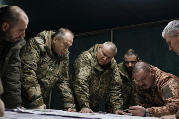 sirski anunta ca ucrainenii au stabilizat frontul si lauda noul sistem prin care tinerii se pot inrola voluntar contra cost 6813b1bbbcae8