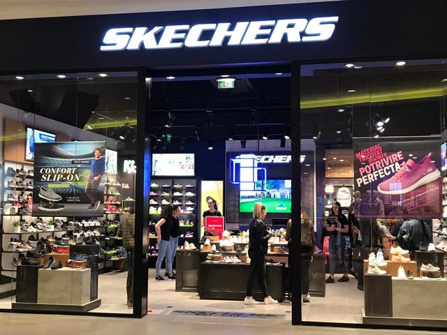 Skechers intră în portofoliul unui fond de investiții cu experiență în mari branduri, precum Burger King și Kraft Heinz 1 skechers va fi preluat de un fond care a mai investit in burger king kraft heinz anheuser busch 6818d336c4eb7