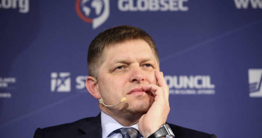 Slovacia în pragul alegerilor anticipate: Strategiile lui Robert Fico în căutarea succesului 1 slovacia ar putea organiza alegeri anticipate ce spera robert fico sa obtina 6838916aea908
