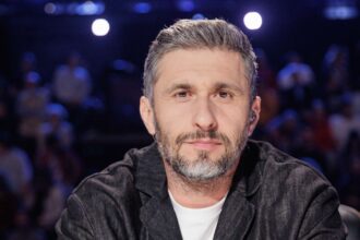 sofia fiica lui dragos bucur si a danei nalbaru nu locuieste cu parintii ei la tara vine din cand in cand 682d7efcb483d