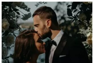 sotia lui denis hanganu este cea mai fericita femeie putini barbati chiar se pricep la asta totusi vin cu o experienta video exclusiv 681efa380429a
