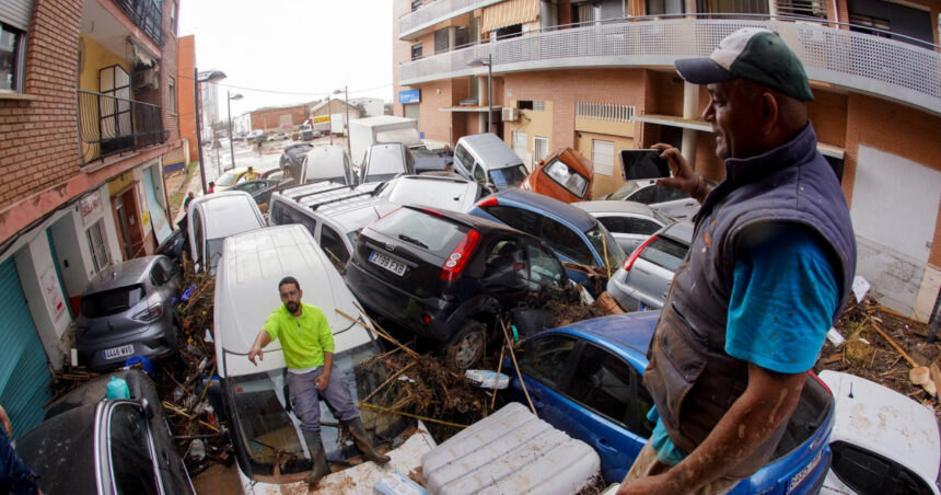 Spania, victima manevrelor hibride rusești în urma inundațiilor din Valencia. Cum încerca Kremlinul să ilustreze haosul din țară 1 spania tinta atacurilor hibride rusesti dupa inundatiile din valencia cum voia kremlinul sa arate ca tara e cuprinsa de haos 682f4ffb8948a