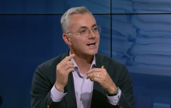 Stelian Ion (USR): „Legăturile lui Simion cu rețelele de influență din Rusia, în căutarea de susținători pentru a provoca instabilitate în România, sunt întărite de sprijinul lui Georgescu” 1 stelian ion usr conexiunile lui simion cu retelele de influenta rusesti care isi cauta aliati pentru destabilizarea romaniei sunt consolidate de sustinerea lui georgescu 681e1b7588e0c