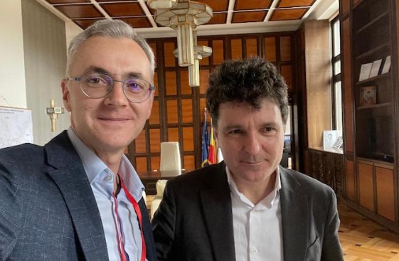 Stelian Ion (USR) sărbătorește numirea lui Nicușor Dan: „Reprezintă un exemplu de profesionalism, integritate, respect și stabilitate” 1 stelian ion usr jubileaza dupa investirea lui nicusor dan este un model de seriozitate competenta decenta si echilibru 68346dc2eaaa0