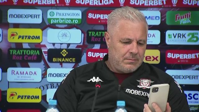 Șumudică reacționează la mesajul lui Bîrligea și le transmite un avertisment celor de la FCSB 1 sumudica a vazut postarea lui birligea si le a transmis un mesaj atacantului si celor de la fcsb 6820ae32ebcdd