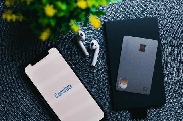 Noutăți Incitante: Revolut introduce abonamente de telefonie mobilă, iar România beneficiază deja de o ofertă similară! 1 surpriza foto revolut lanseaza abonamente de telefonie mobila in romania a venit deja cu un produs apropiat 681354e47c918