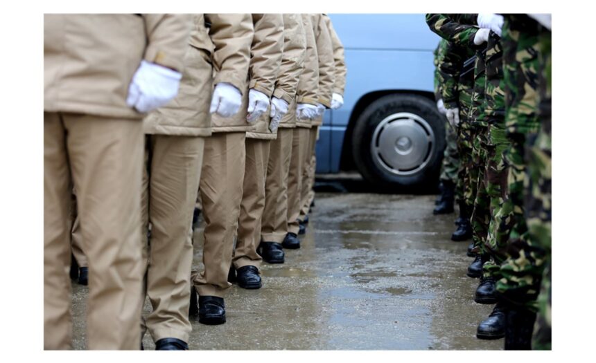 Zeci de oameni salvați și comunități afectate de inundații: Intervenția militară și a autorităților pentru ajutorul cetățenilor 1 sute de persoane evacuate si localitati izolate in urma inundatiilor armata si autoritatile intervin in sprijinul populatiei 6839a631aaa68