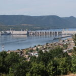 Mii de pești fără viață descoperiți în apele barajului de la Porțile de Fier 1 3 sute de pesti morti in lacul de acumulare al barajului de la portile de fier 1 681323579b8f6