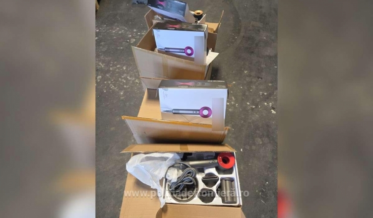 Poliția de frontieră din Constanța descoperă o captură impresionantă de uscătoare de păr falsificate! 1 sute de uscatoare de par contrafacute confiscate de politistii de frontiera constanteni 681b515c9299d