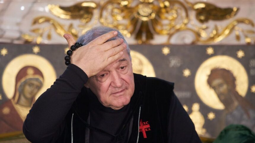 Gigi Becali, eroul neașteptat: Cum a sfidat "țeapa" și a ajuns pe "lista neagră" la FCSB, câștigând o avere! 1 teapa pe care gigi becali nu a reusit sa o evite a devenit erou dupa ce a ajuns pe lista neagra la fcsb si castiga o avere 681a3fa5ad466