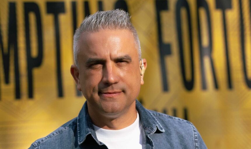 „Tempting Fortune România” debutează în această seară pe Kanal D. Zoli Toth dezvăluie gândurile sale în ziua lansării: „Se poartă lupte interioare.” 1 tempting fortune romania incepe in aceasta seara la kanal d mesajul lui zoli toth in ziua premierei se dau batalii interioare 68208b0a674eb