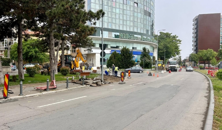 Restricții de circulație pe B-dul Mamaia din Constanța: Îngustări temporare ale traficului! 1 traficul rutier se restrictioneaza partial pe b dul mamaia din constanta 683072314085f