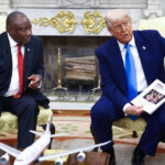 Trump l-a făcut de râs pe liderul Africii de Sud în Biroul Oval cu un material plin de dezinformare 3 trump l a umilit pe presedintele africii de sud in biroul oval cu un clip video plin de fake news 682f57b54a7d8