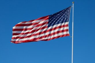 trump spune ca statele unite vor sa produca tancuri nu tricouri 683446a58a28f