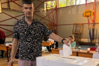 tudor chirila votul asta trebuie vegheat iar presedintele trebuie privit cu un ochi critic ca suntem votanti nu adepti 682af57aac071