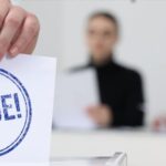 Alegerile prezidențiale - Turul 2: Numărăm voturile cu ajutorul tabletelor, iar trei institute vor realiza sondaje la ieșirea de la urne. 2 turul 2 al alegerilor prezidentiale numararea voturilor la inchiderea sectiilor prin intermediul unei tablete trei institute vor efectua sondaje la iesirea de la urne 6826edabea24a